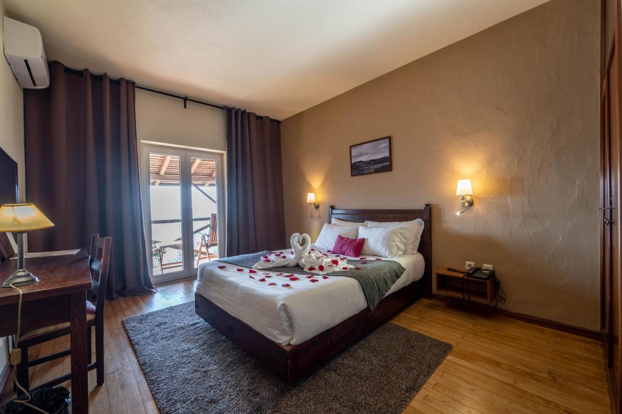 Hotel Vista Bela Do Geres Outeiro  Экстерьер фото